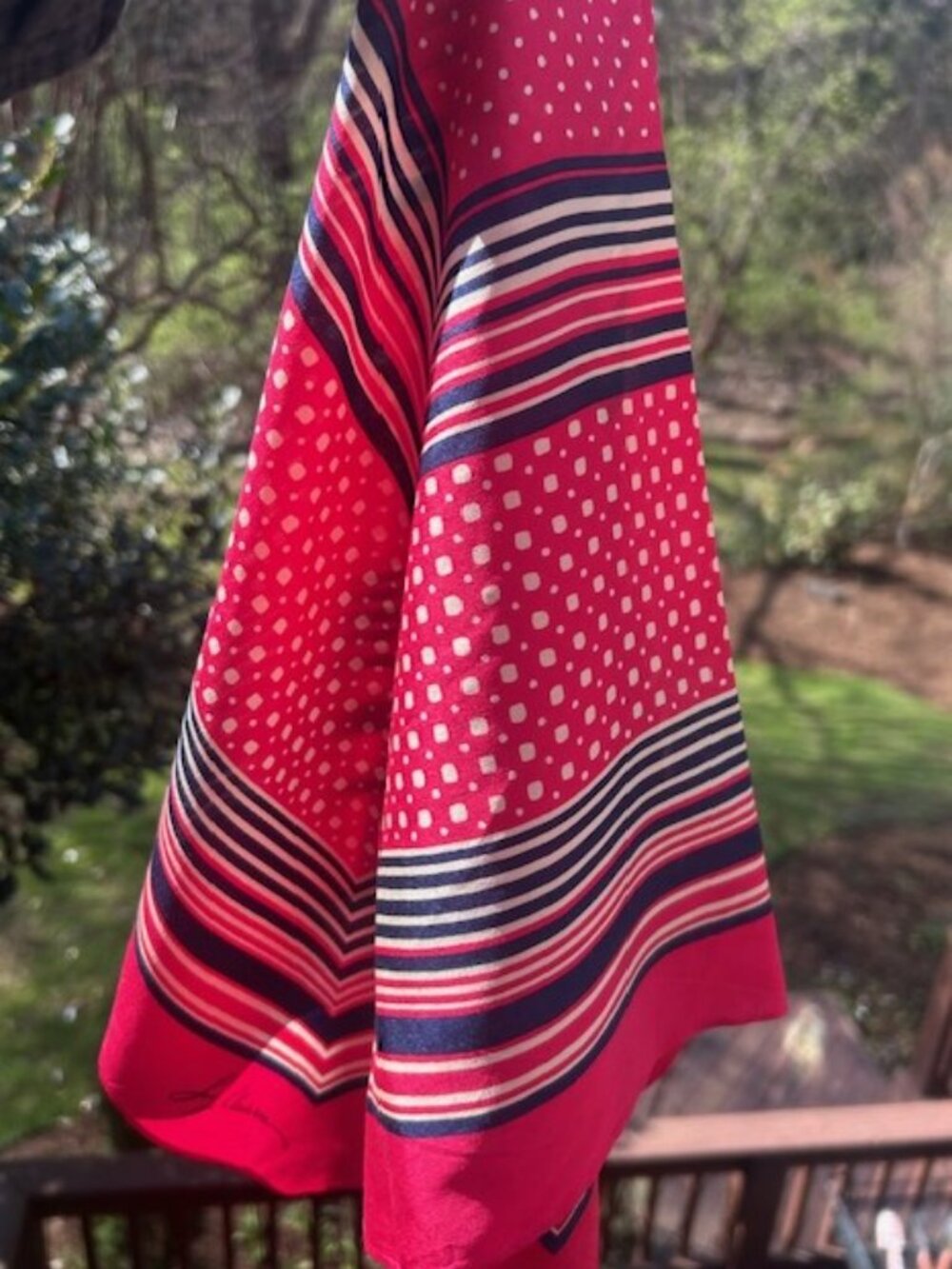 LIZ CLAIBORNE 100% Silk Red/White/Blue Square SCARF - Picture 9 of 9